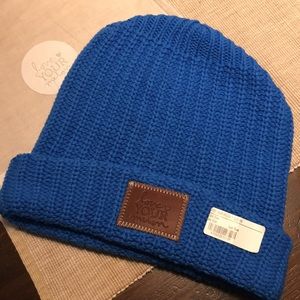 NWT Love Your Melon cuffed beanie